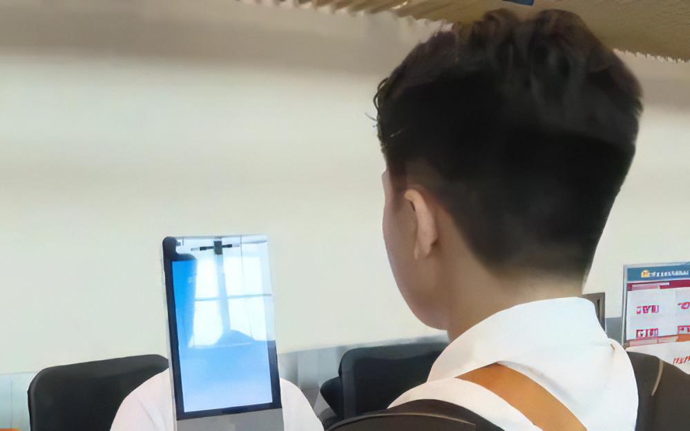 Yêu cầu xác thực sinh trắc học với giao dịch doanh nghiệp mới