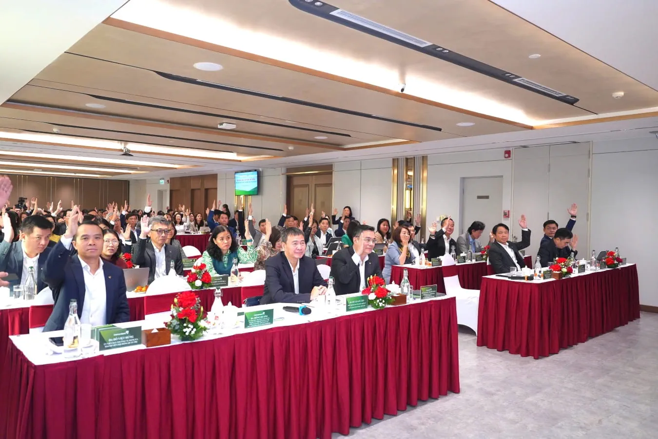 Toàn cảnh Hội nghị giới thiệu người ứng cử đại biểu Quốc hội khóa XVI