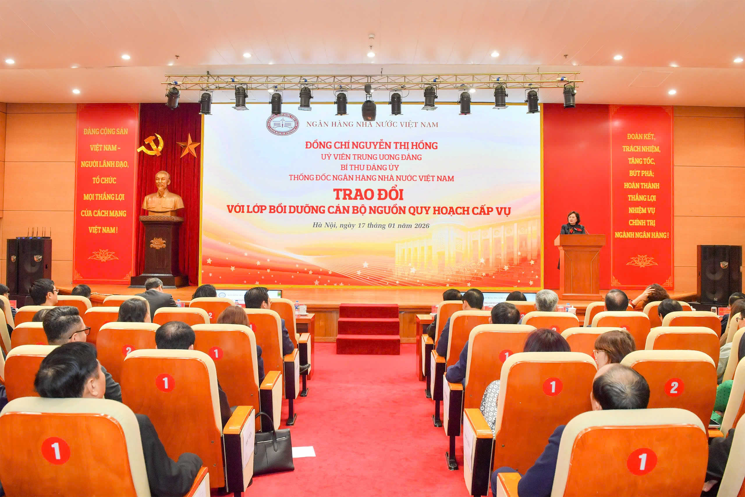 Toàn cảnh buổi trao đổi