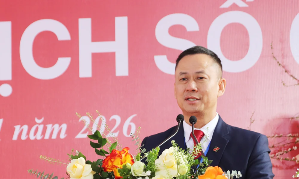 Ông Lương Văn Nội phát biểu tại lễ khai trương.