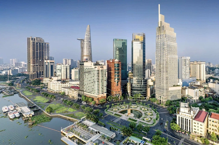 Khu vực quận 1 cũ với nhiều tòa nhà văn phòng được xem có nhiều lợi thế để hình thành Trung tâm Tài chính quốc tế - Ảnh: VĂN TRUNG
