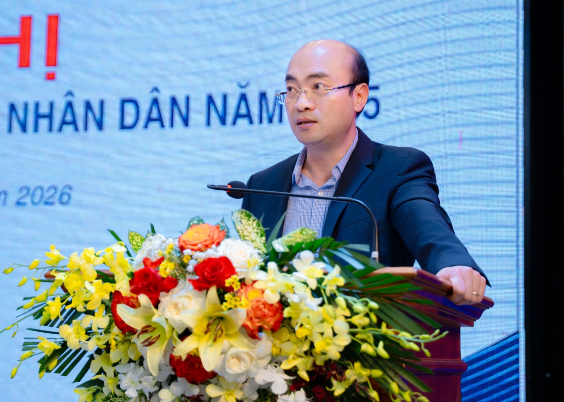Ông Tạ Thành Long - Giám đốc NHNN Khu vực 12 phát biểu chỉ đạo tại Hội nghị