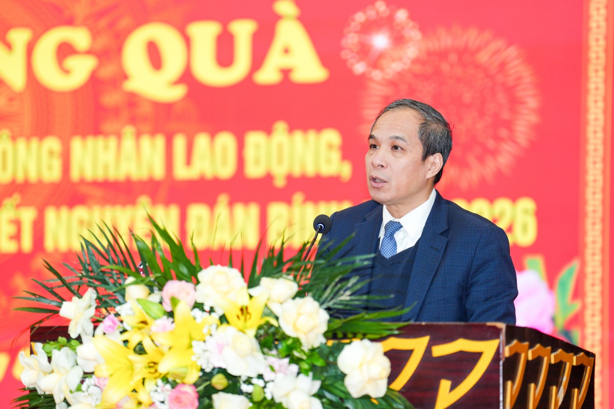 Đồng chí Đoàn Thái Sơn - Phó Bí thư Thường trực Đảng uỷ, Phó Thống đốc Thường trực NHNN phát biểu tại chương trình