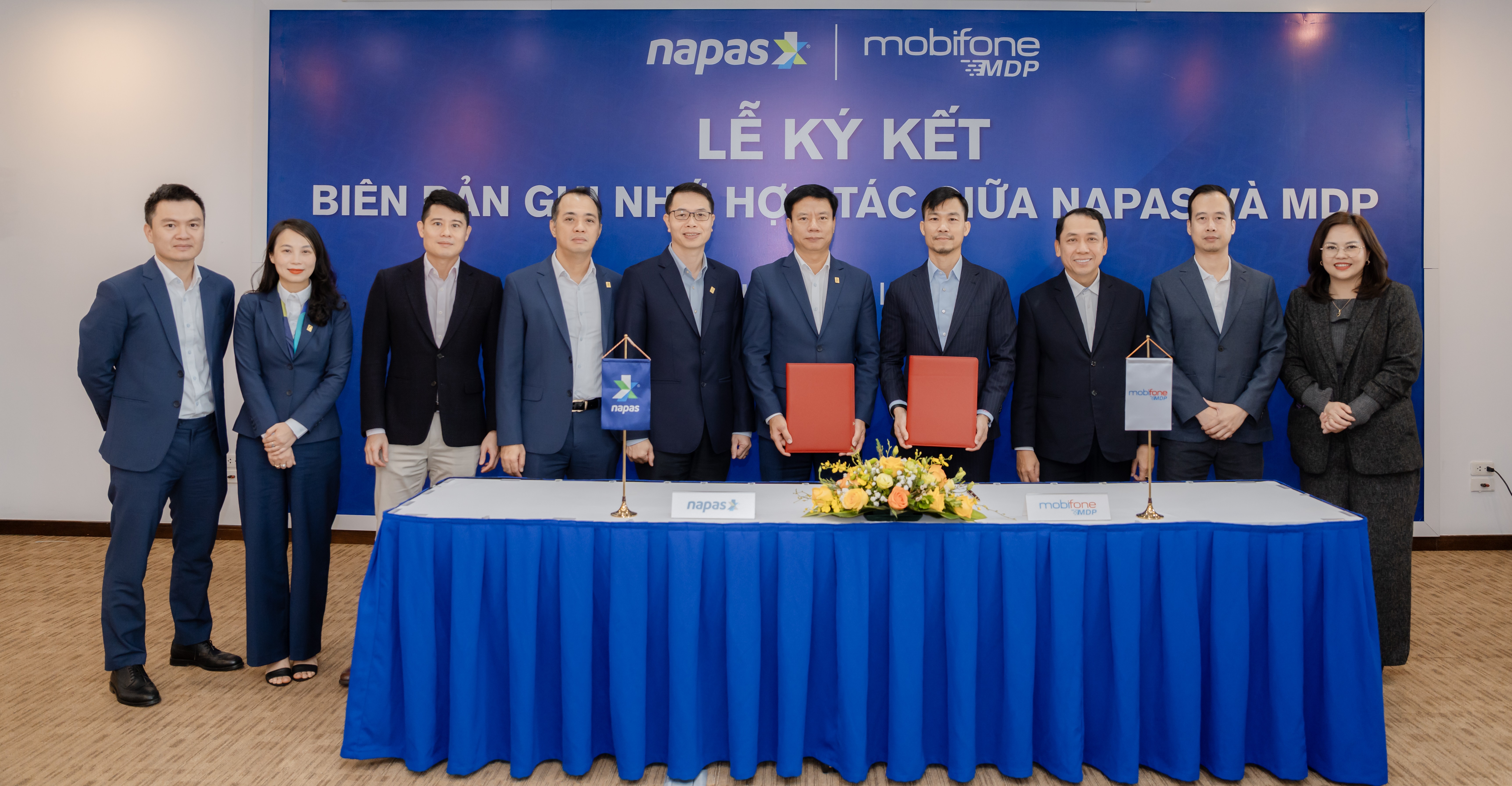 Đại diện NAPAS và MDP tham dự Lễ ký kết Biên bản ghi nhớ hợp tác