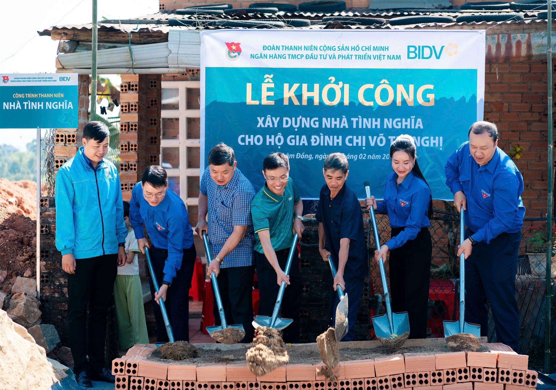 BIDV lan tỏa an sinh dịp Tết, mang Xuân ấm đến Tây Nguyên và An Giang