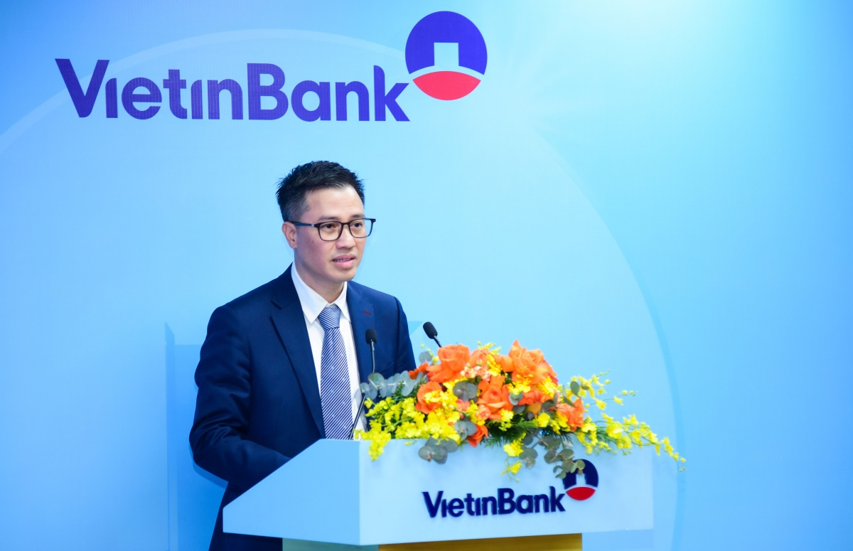 Ông Trần Hoài Nam – Phó Giám đốc Khối KHDN VietinBank nhấn mạnh SLL là một công cụ tài chính bền vững linh hoạt, giúp gắn trực tiếp hiệu quả tài chính với kết quả thực hiện các mục tiêu ESG của doanh nghiệp