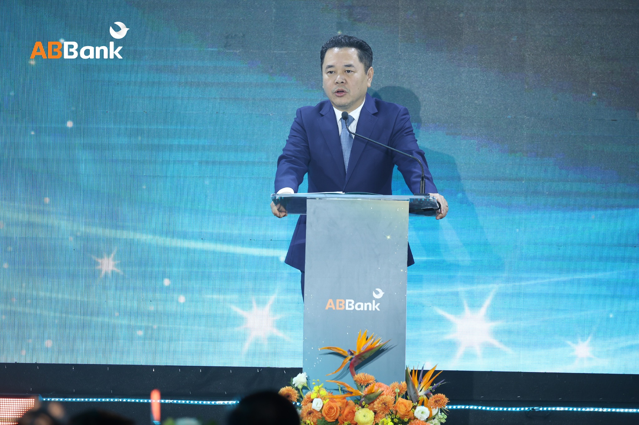 Phó Thống đốc Ngân hàng Nhà nước Việt Nam Nguyễn Ngọc Cảnh ghi nhận, đánh giá cao những kết quả ABBank đạt được trong thời gian qua