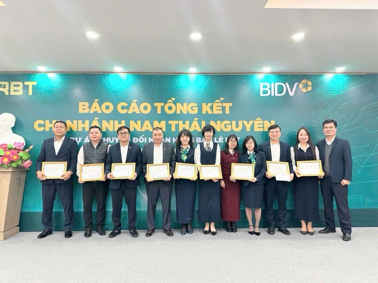 bán lẻ