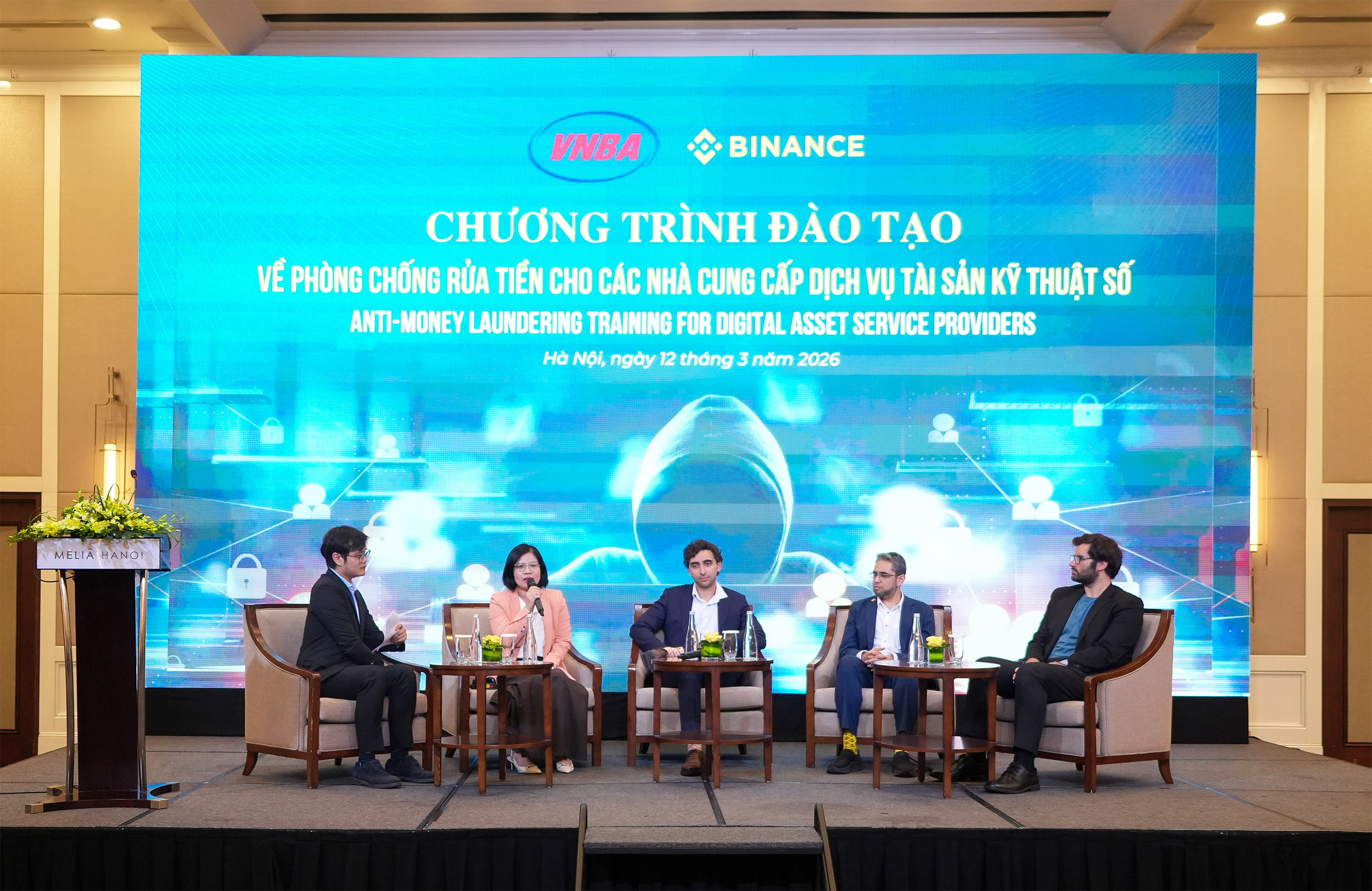 Quang cảnh tọa đàm