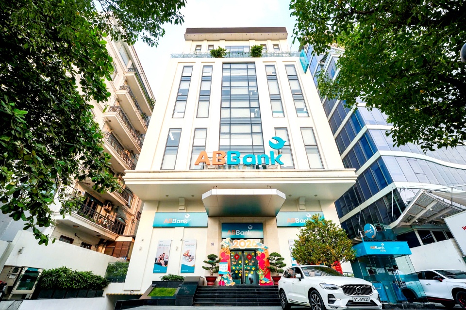 ABBank vừa chính thức công bố hoàn tất đợt tăng vốn điều lệ theo phương án đã được Đại hội đồng cổ đông thông qua.