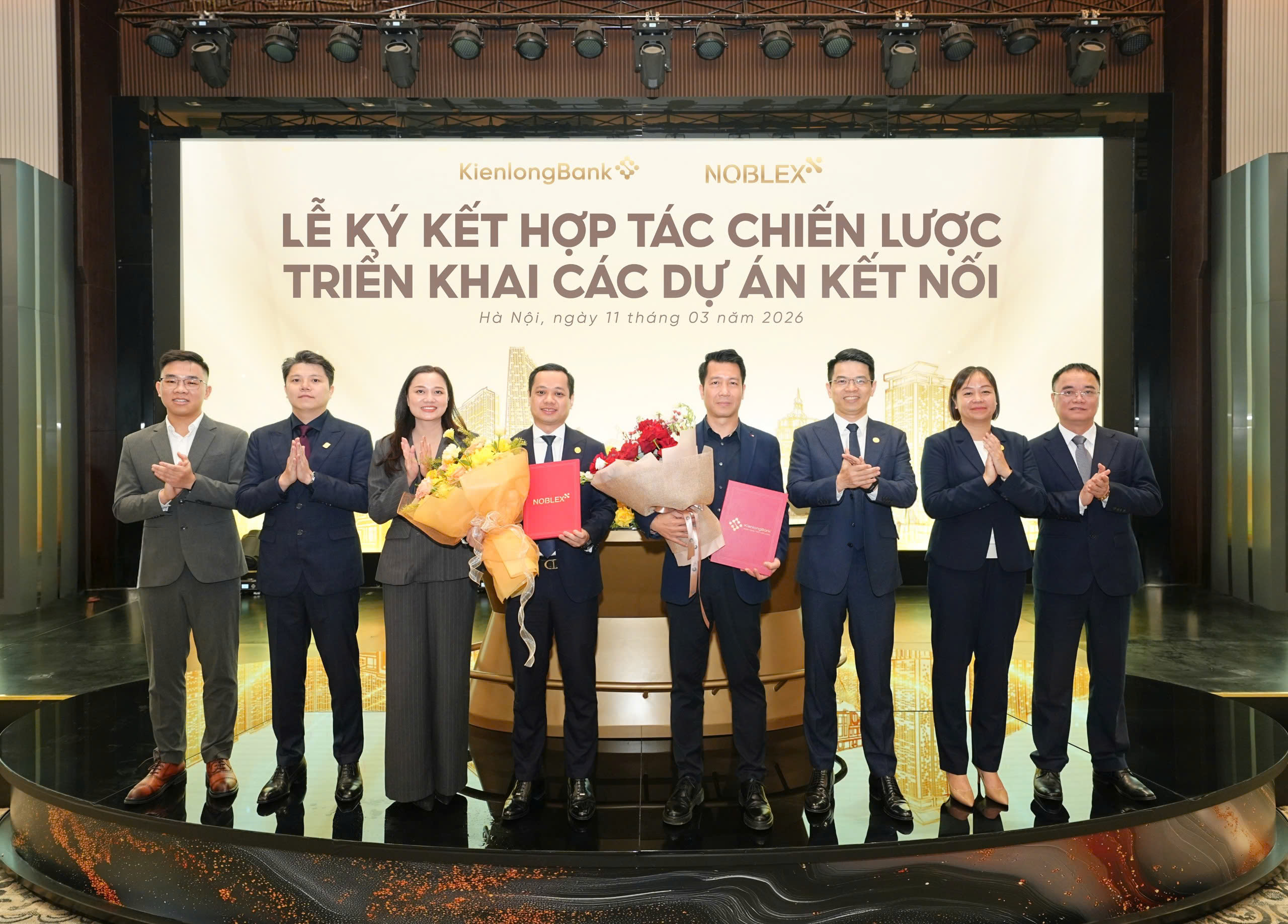 tài chính