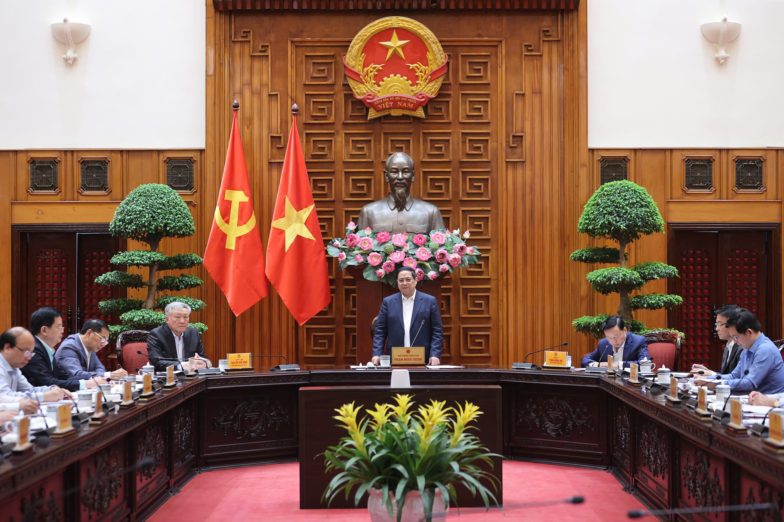 Thủ tướng Chính phủ Phạm Minh Chính phát biểu chỉ đạo tại phiên họp