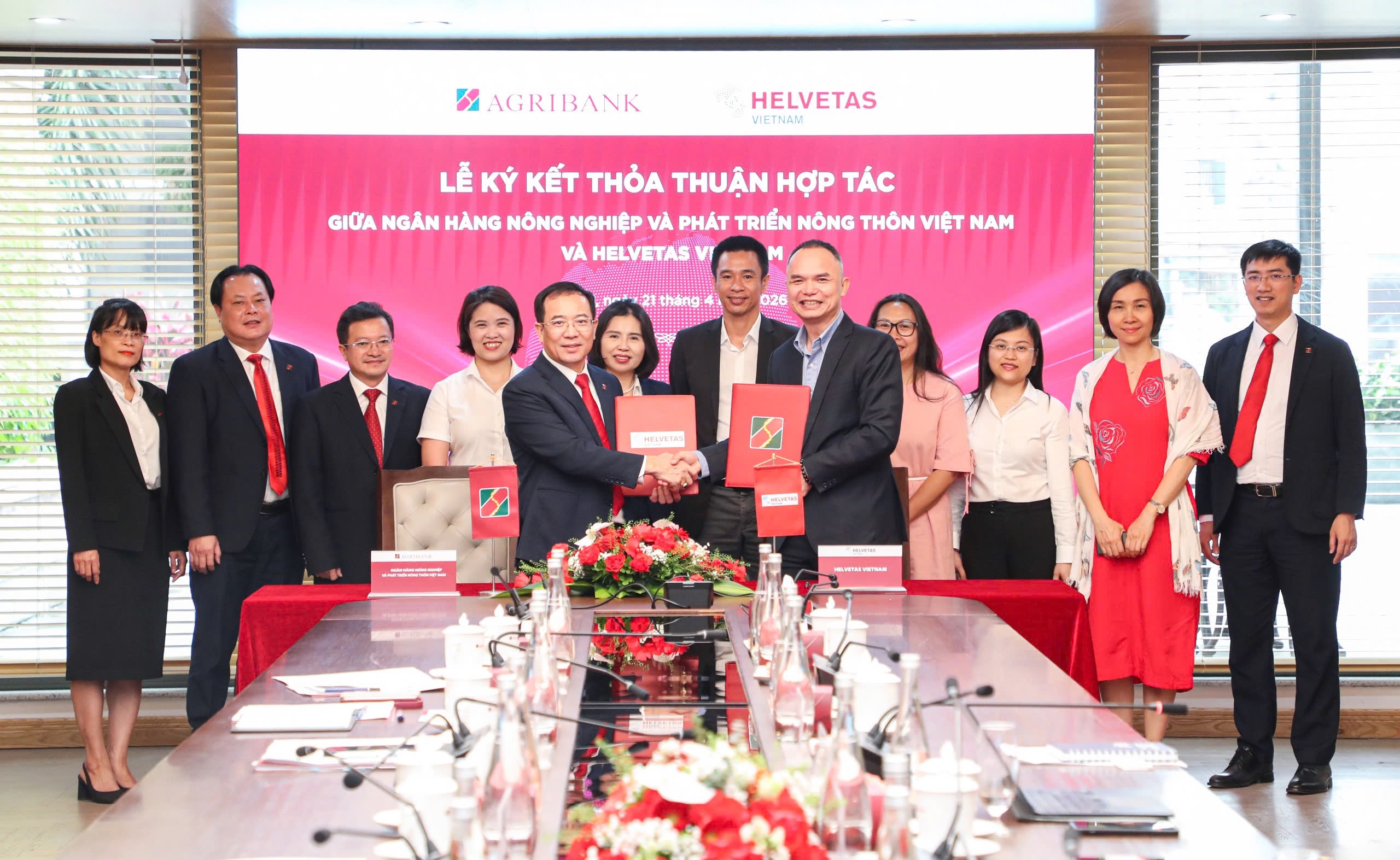 Agribank ký kết thỏa thuận hợp tác với Helvetas Vietnam