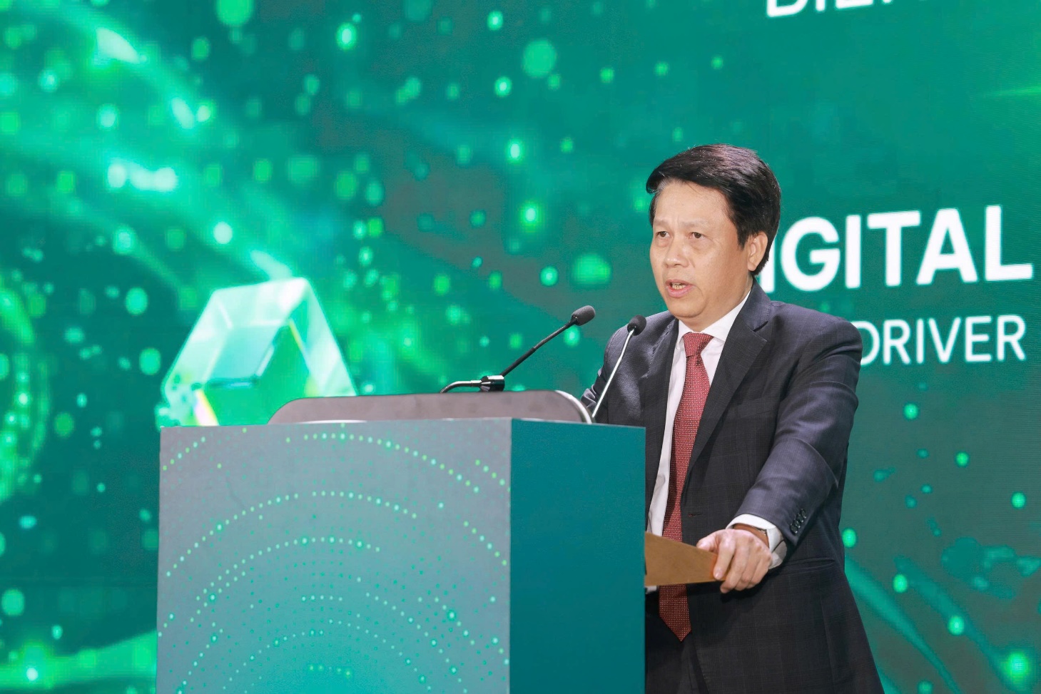 Phó Thống đốc Phạm Tiến Dũng phát biểu tại Hội thảo