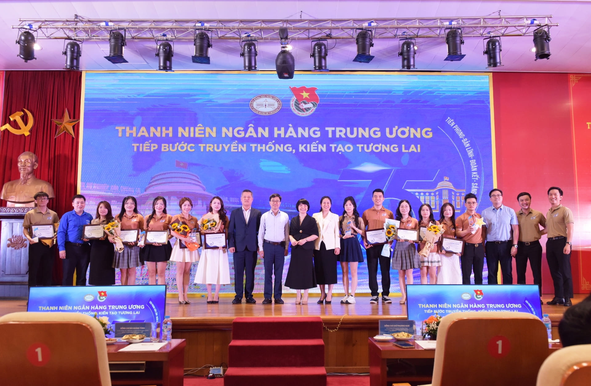 Đội “Nova – V” đạt Giải Nhất