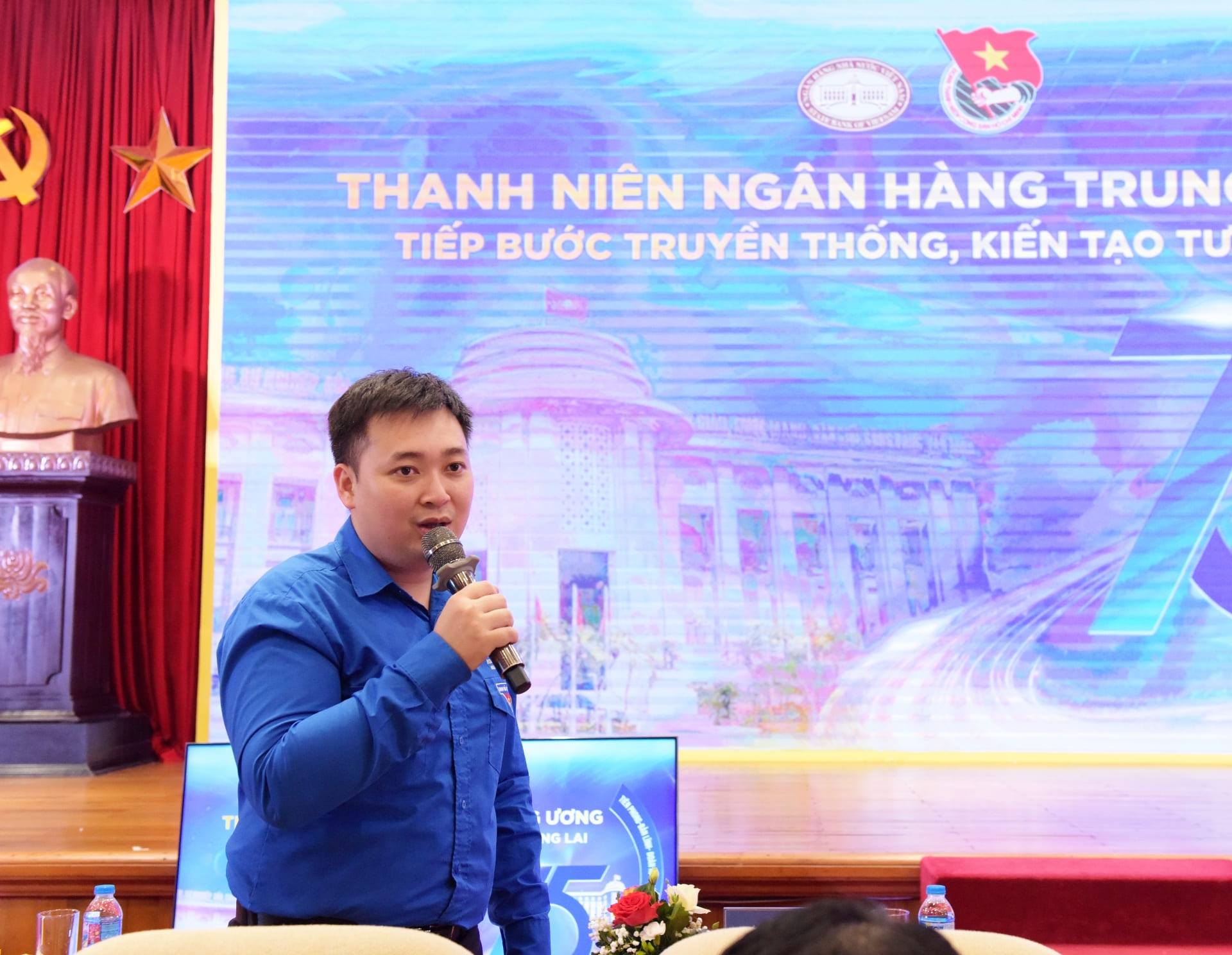 Đồng chí Đào Minh Thắng, Uỷ viên Ban chấp hành Đảng Bộ NHNN, Uỷ viên Ban Thường vụ Đoàn Thanh niên Chính phủ, Bí thư Đoàn Thanh niên Ngân hàng Trung ương phát biểu