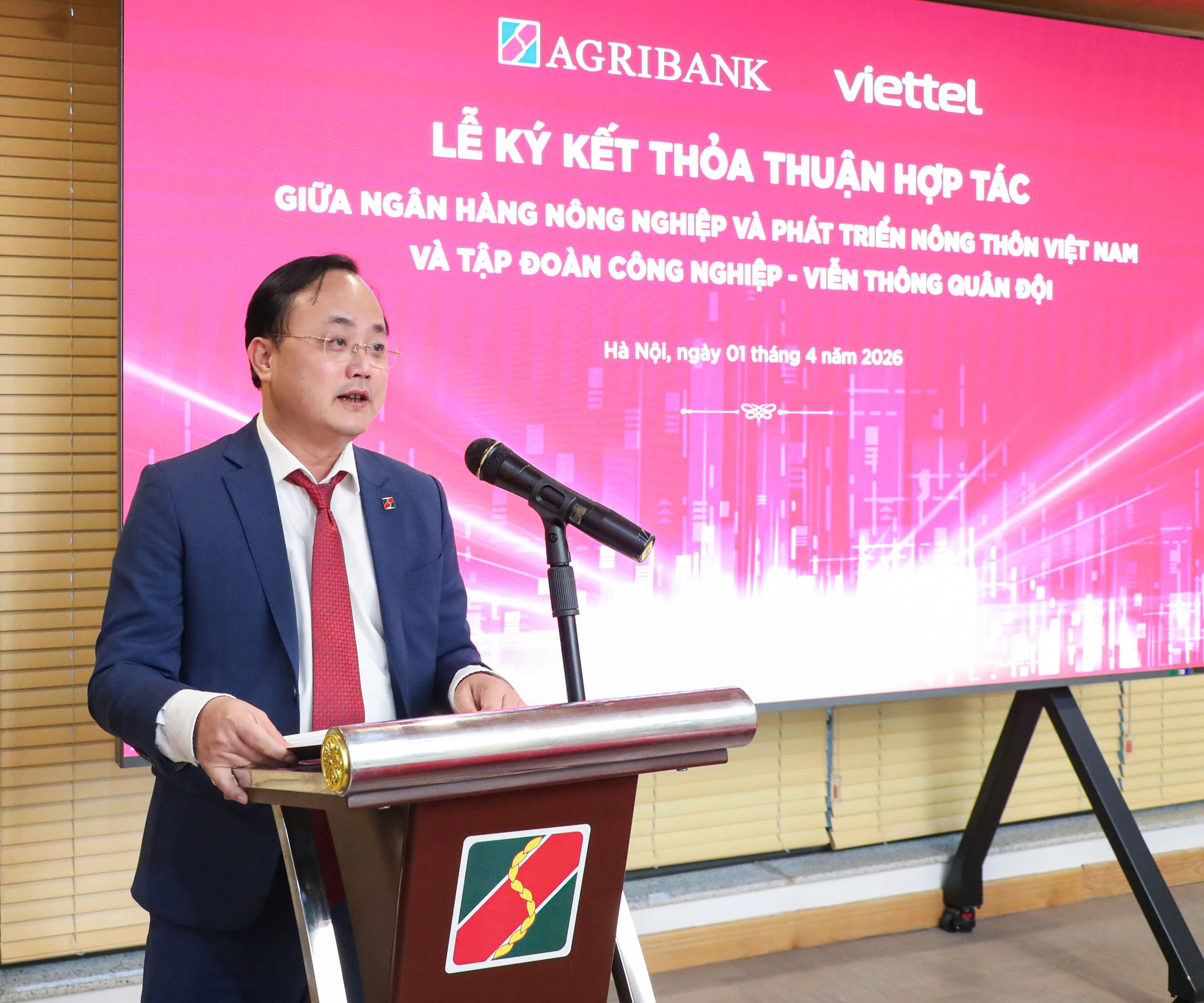 Đồng chí Tô Huy Vũ - Chủ tịch HĐTV Agribank phát biểu tại Lễ ký kết