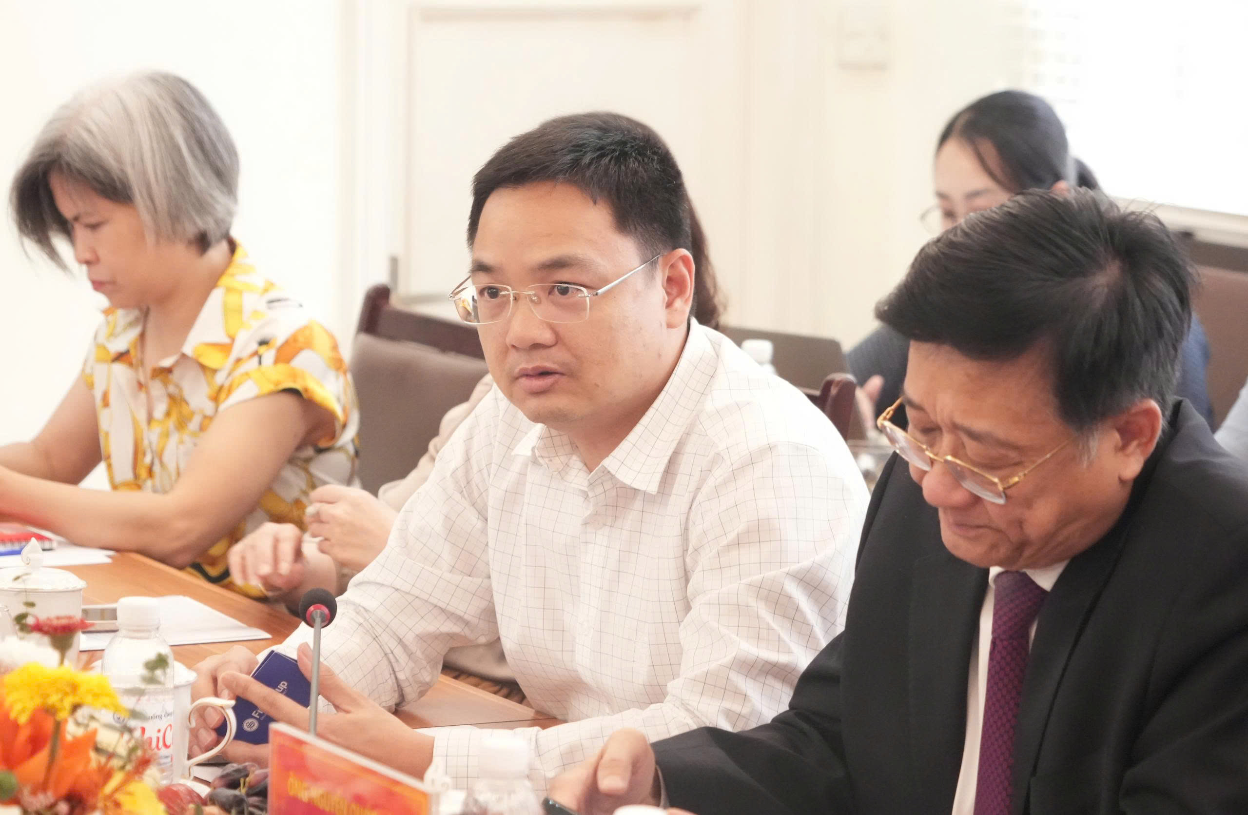 Ông Lê Đức Hải, Phó Chủ nhiệm CLB Tài chính tiêu dùng, Phó Tổng Giám đốc Công ty Tài chính MCREDIT