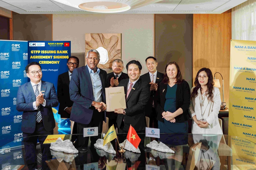Nam A Bank ký kết hợp tác cùng IFC.