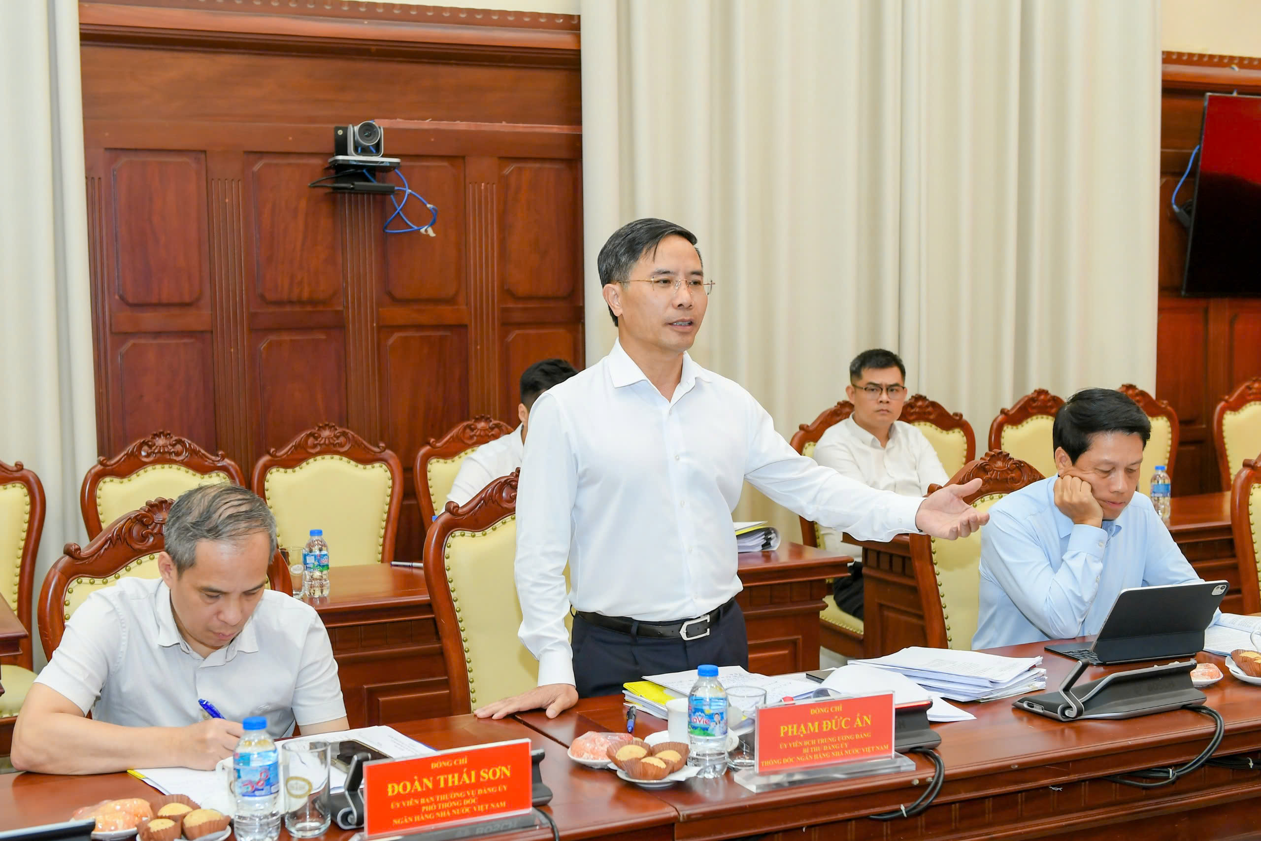 Thống đốc NHNN Phạm Đức Ấn phát biểu tại buổi làm việc