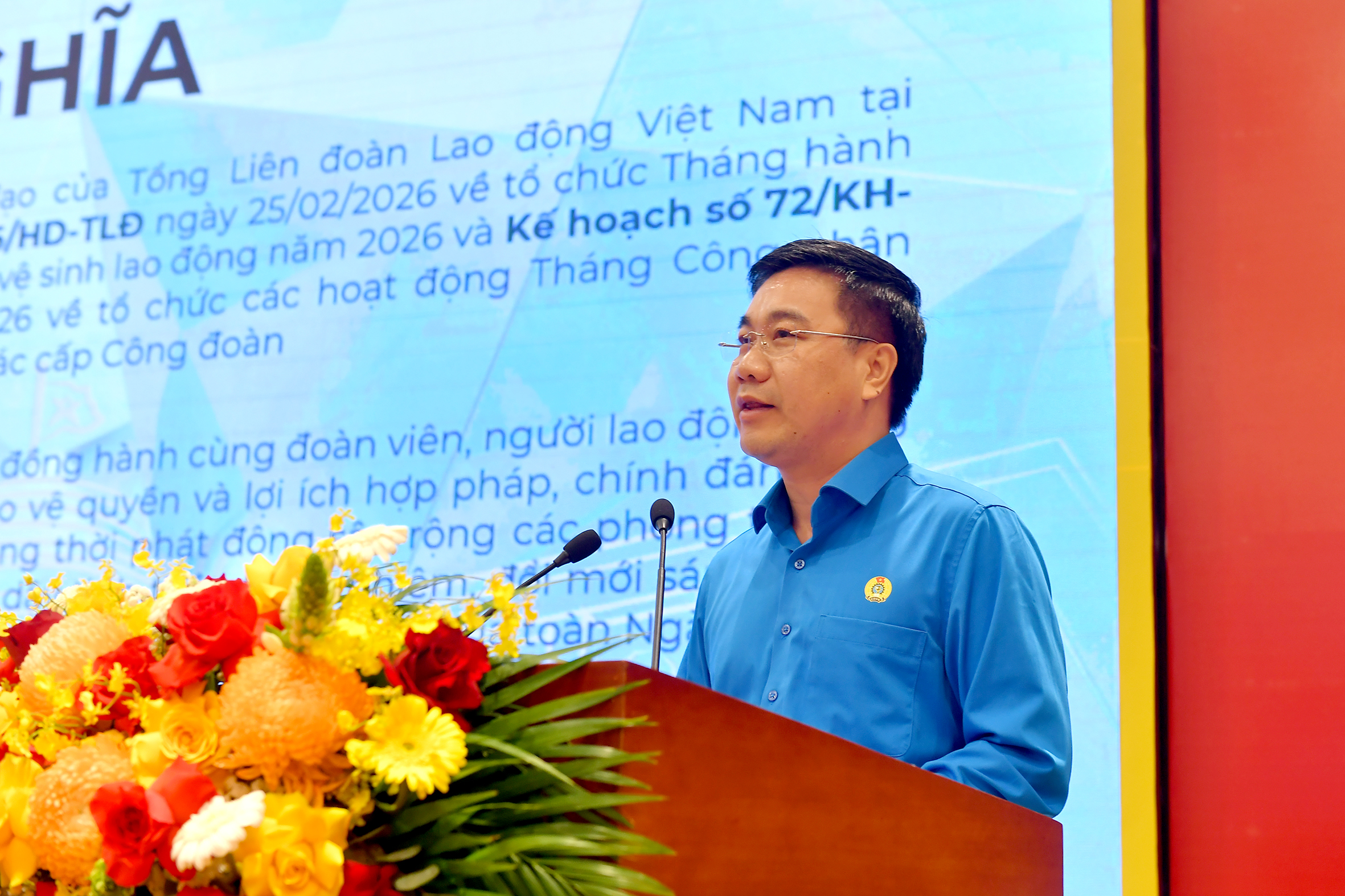 Đồng chí Nguyễn Thành Trung - Phó Chủ tịch CĐNHVN trình bày Báo cáo tại Lễ phát động