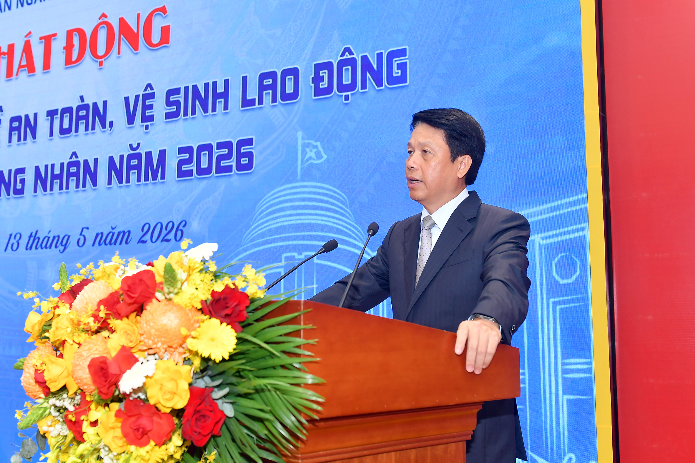 Đồng chí Phạm Tiến Dũng, Phó Thống đốc NHNN, Chủ tịch Công đoàn NHVN phát biểu chỉ đạo