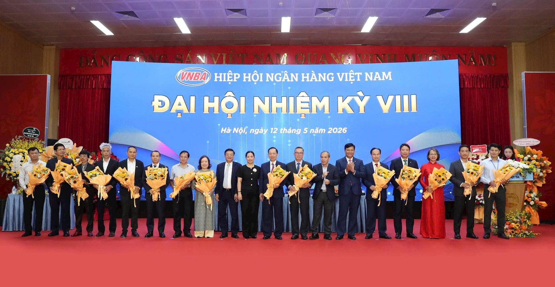 Hội đồng Hiệp hội Ngân hàng Việt Nam nhiệm kỳ VIII ra mắt đại hội