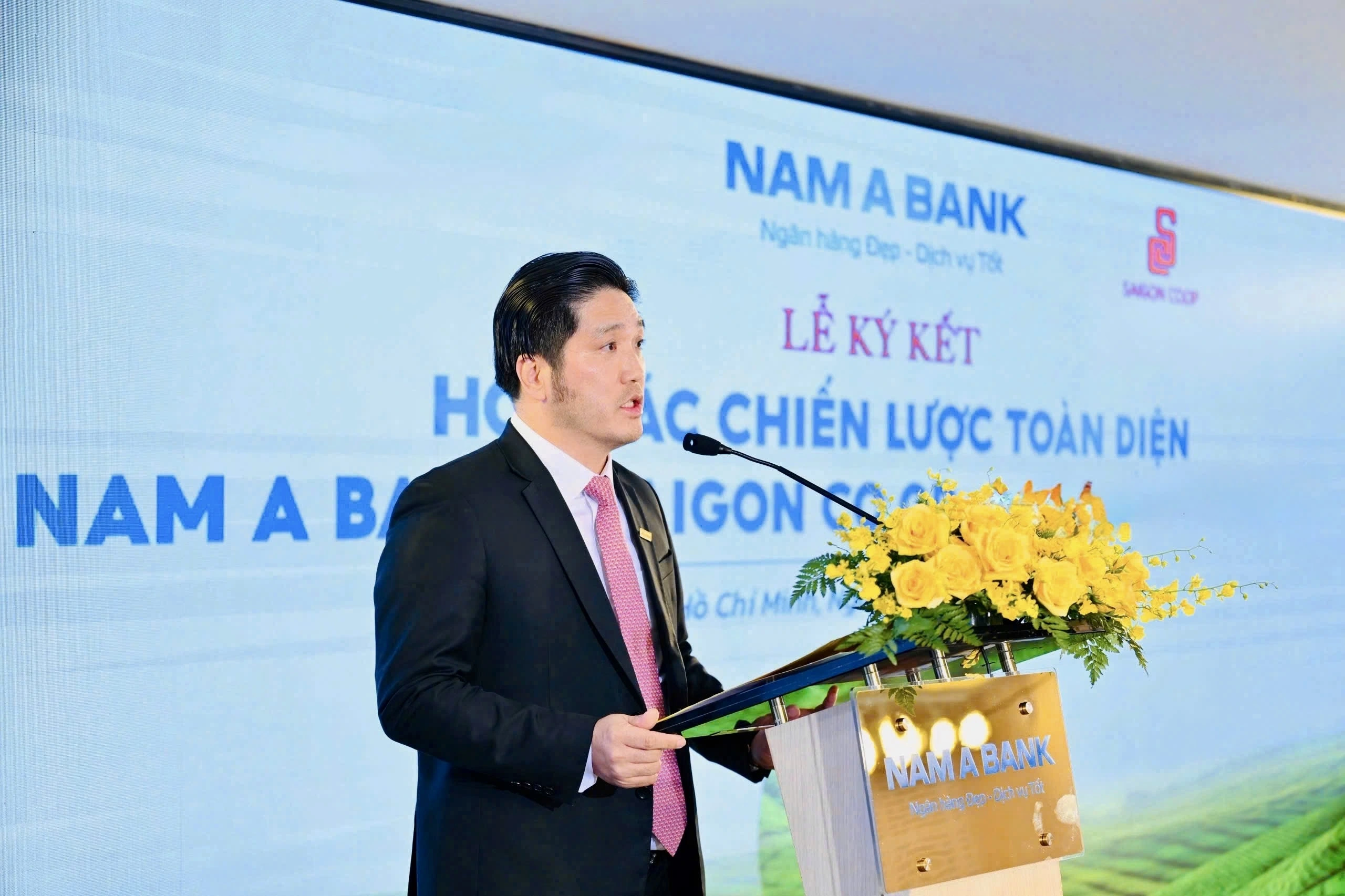 Ông Trần Khải Hoàn, Thành viên Hội đồng quản trị - Tổng giám đốc Nam A Bank phát biểu tại chương trình