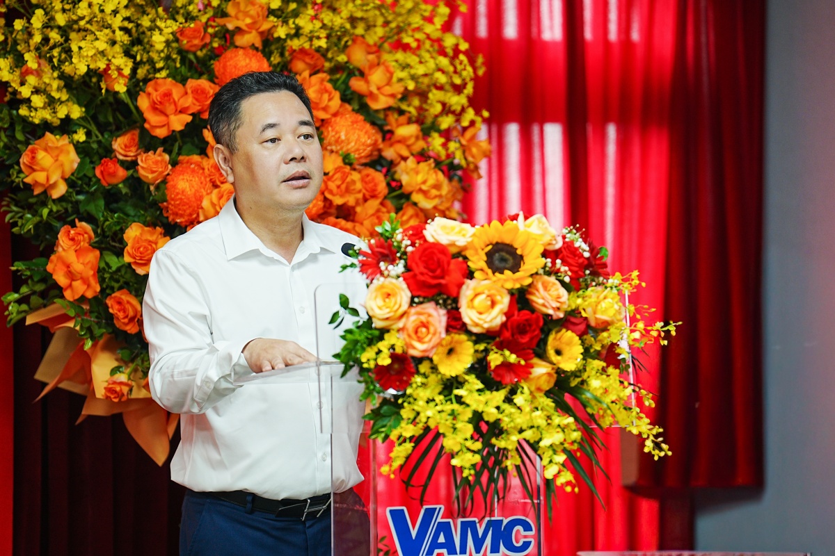 Phó hống đốc NHNN Nguyễn Ngọc Cảnh phát biểu tại buổi lễ