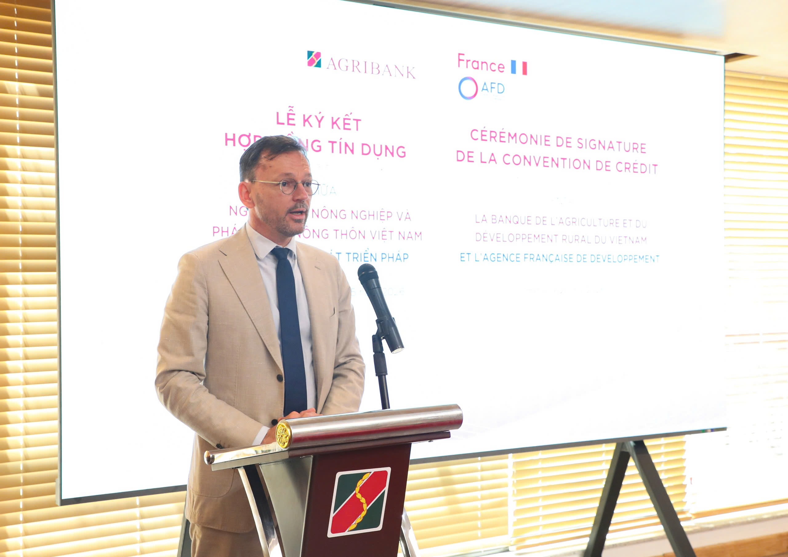 Ông Julien Seillan, Giám đốc AFD Việt Nam khẳng định mong muốn đồng hành cùng các định chế tài chính lớn của Việt Nam trong quá trình chuyển đổi hướng tới một nền tài chính bền vững hơn