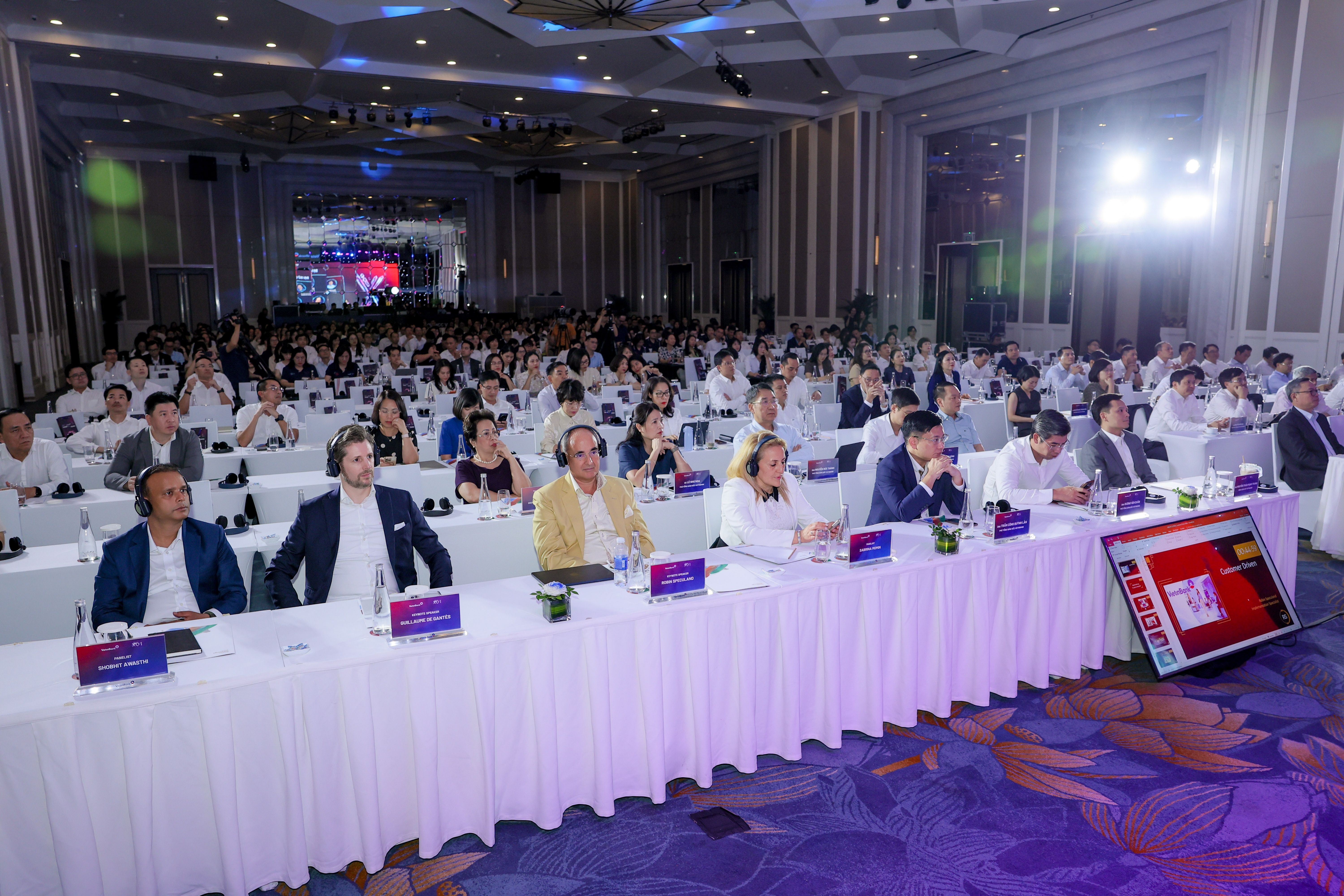 VietinBank quy tụ chuyên gia quốc tế thảo luận xu hướng ngân hàng tương lai