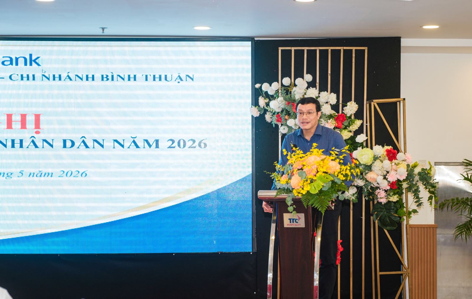 Ông Phan Thanh Én - Phó Giám đốc NHNN Khu vực 10 phát biểu tại Hội nghị