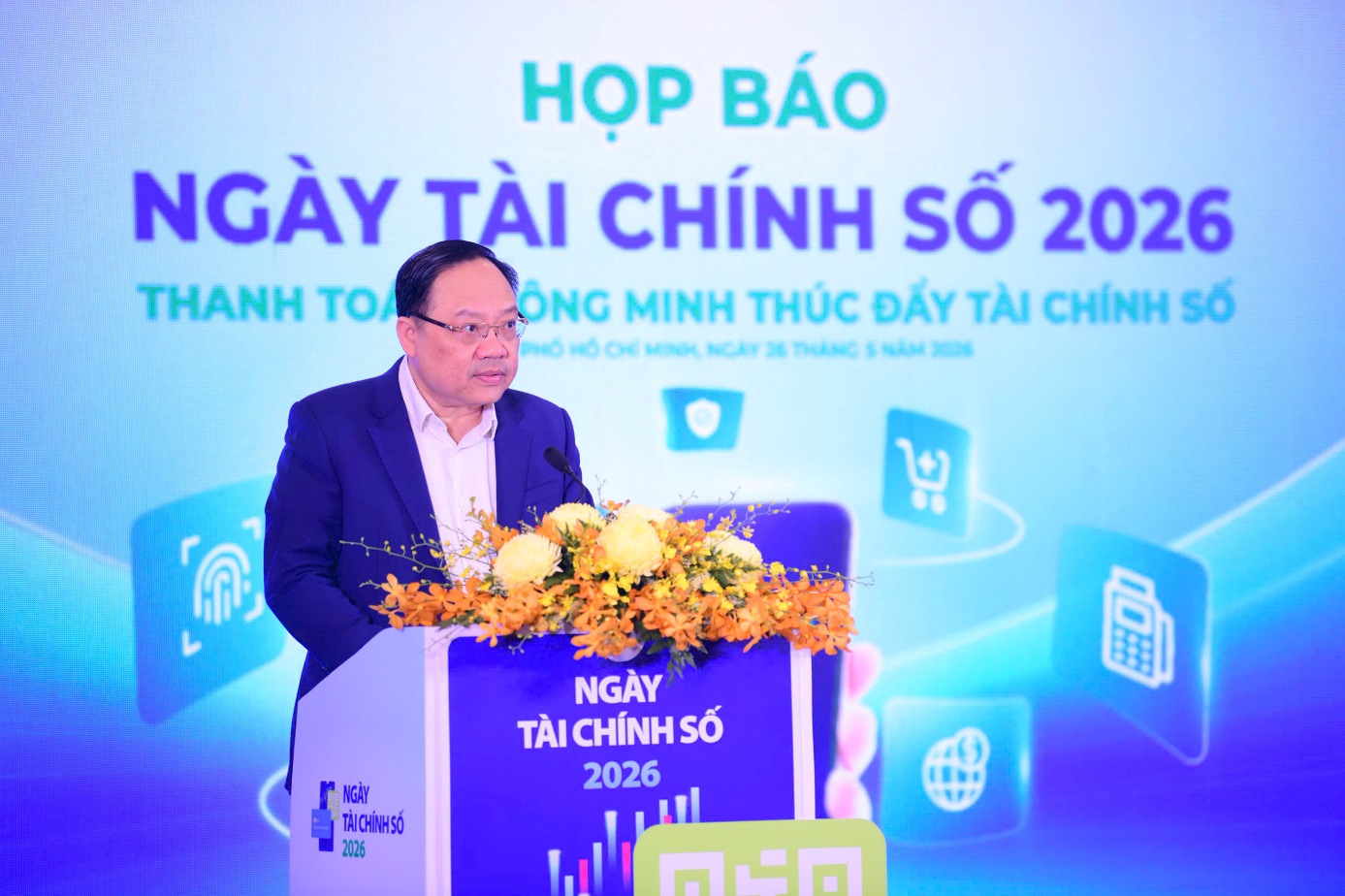 Ông Phạm Anh Tuấn – Vụ trưởng Vụ Thanh toán phát biểu tại Họp báo