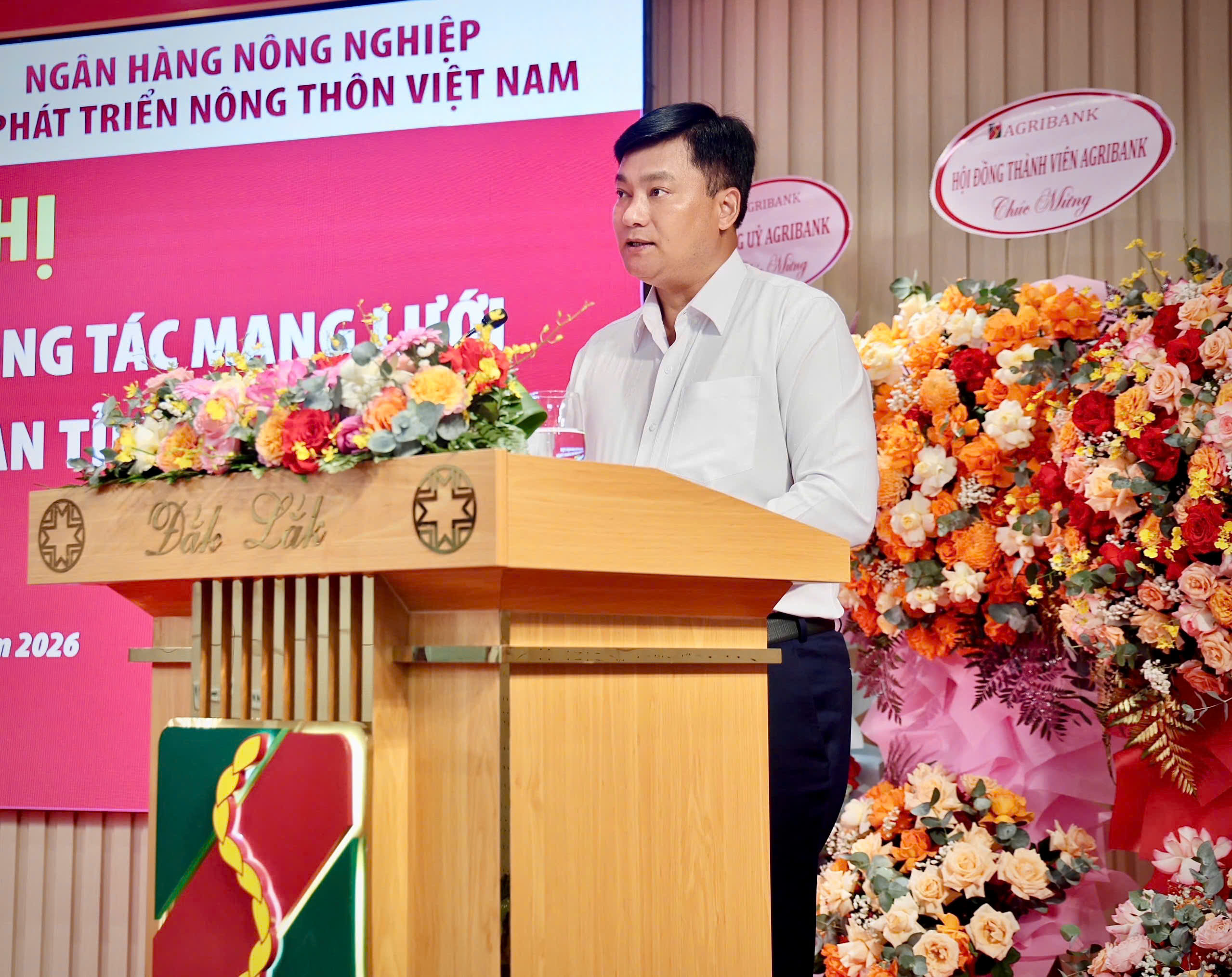 Đ/c Phạm Toàn Vượng - Phó Bí thư Đảng ủy, Thành viên HĐTV, Tổng Giám đốc Agribank phát biểu chỉ đạo tại Hội nghị
