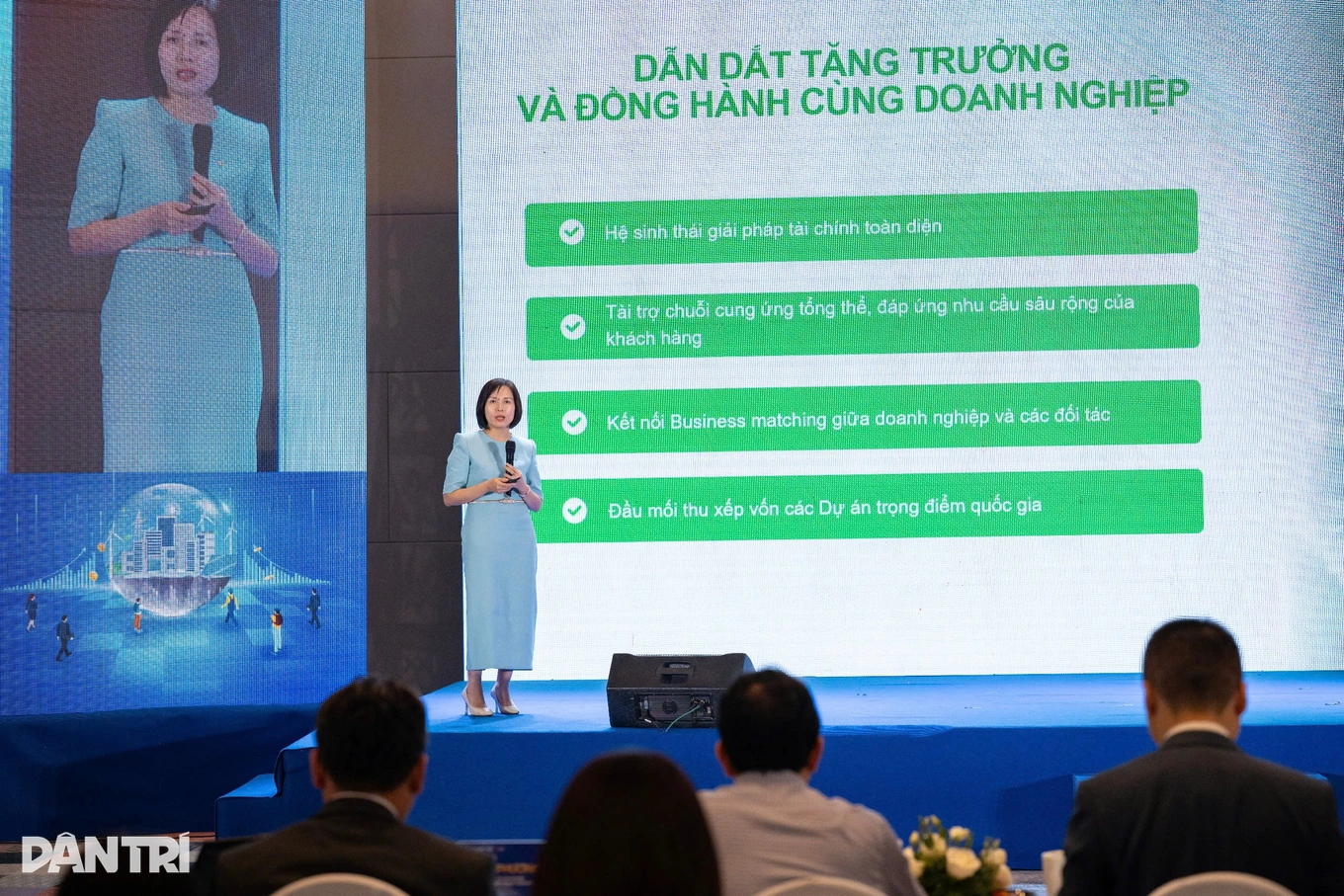 Bà Vũ Thị Mùi chia sẻ chiều 27/5 (Ảnh: Mạnh Quân).