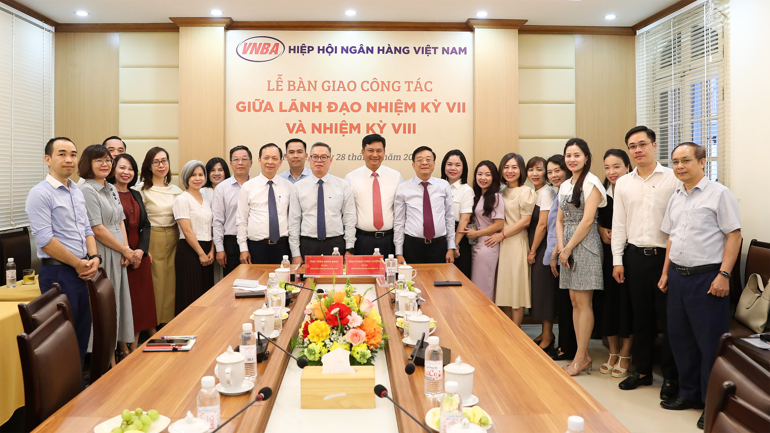 Hiệp hội Ngân hàng Việt Nam tổ chức Lễ bàn giao công tác giữa lãnh đạo nhiệm kỳ VII và nhiệm kỳ VIII