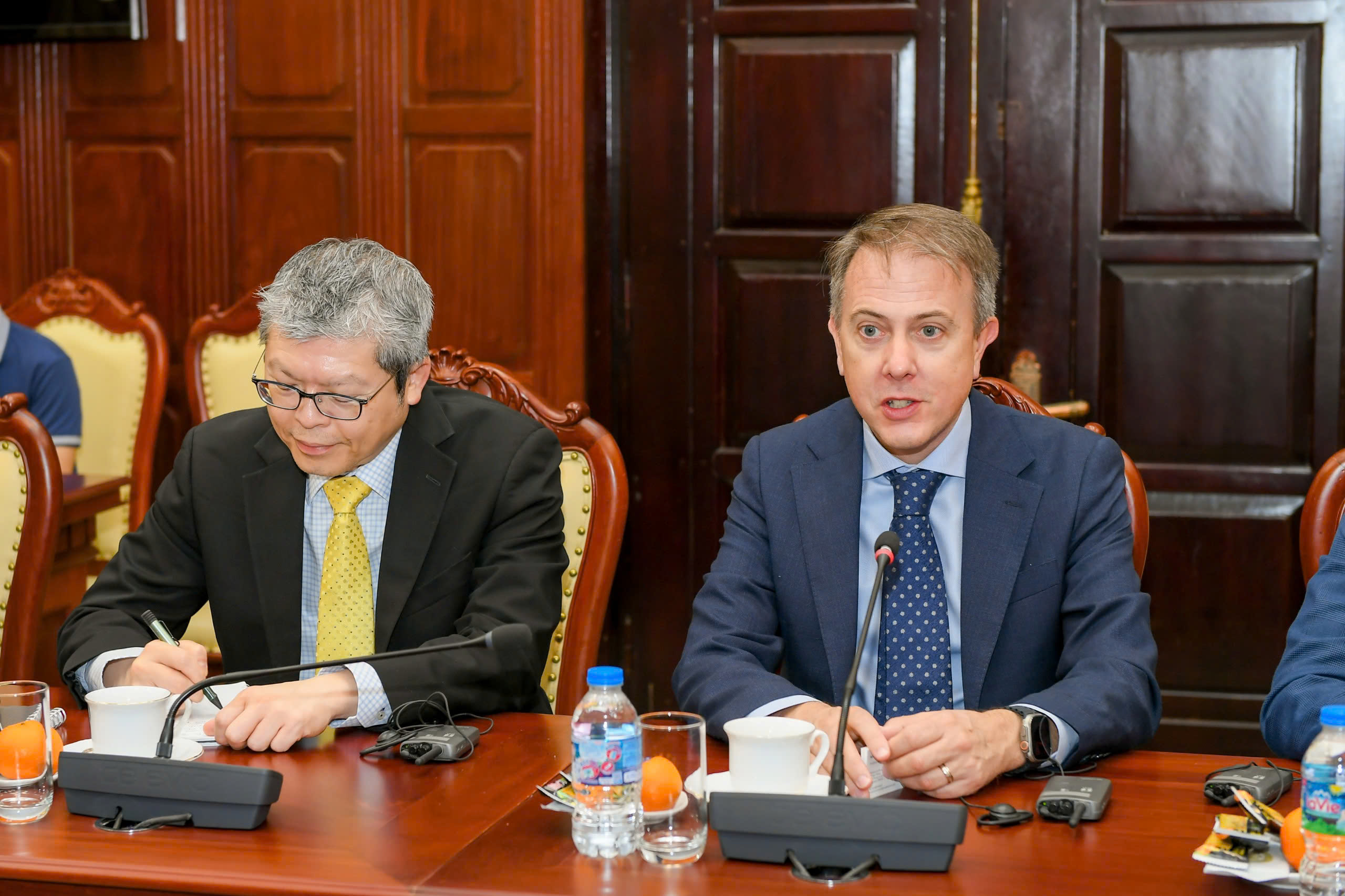 Ông Richard Wormald, Chủ tịch Châu Á – Thái Bình Dương Mastercard phát biểu tại buổi làm việc