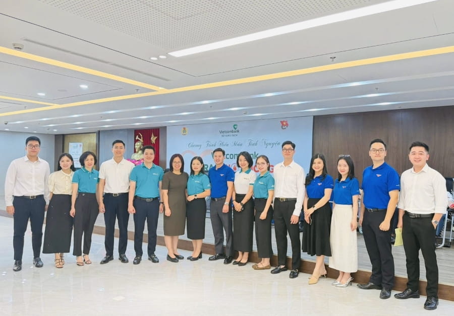 Đại diện các đơn vị tham gia chương trình hiến máu tình nguyện