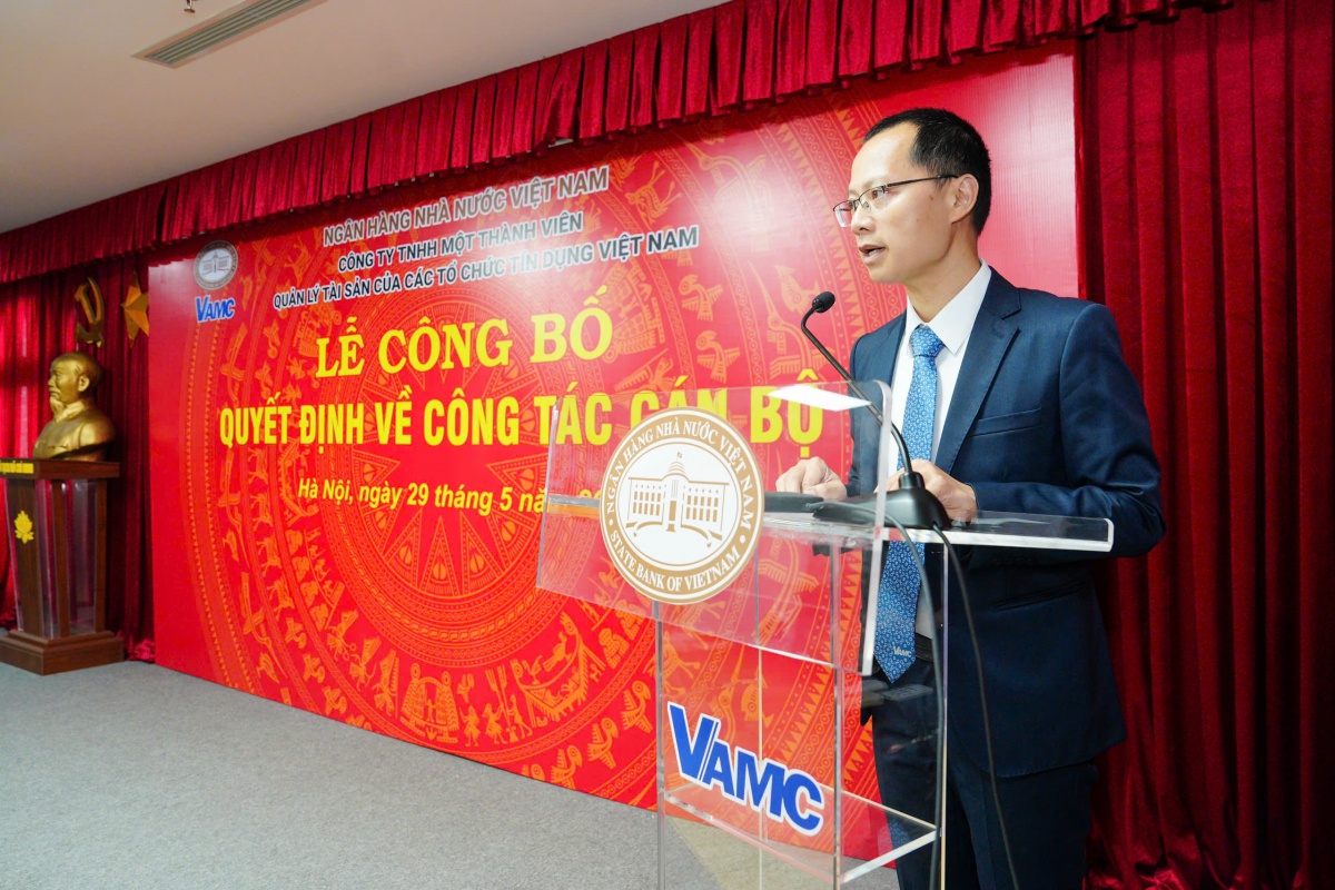 Đồng chí Vi Tuấn Hiệp – Tân Trưởng Ban Tài chính kế toán đại diện cán bộ được điều động, bổ nhiệm phát biểu tại buổi lễ