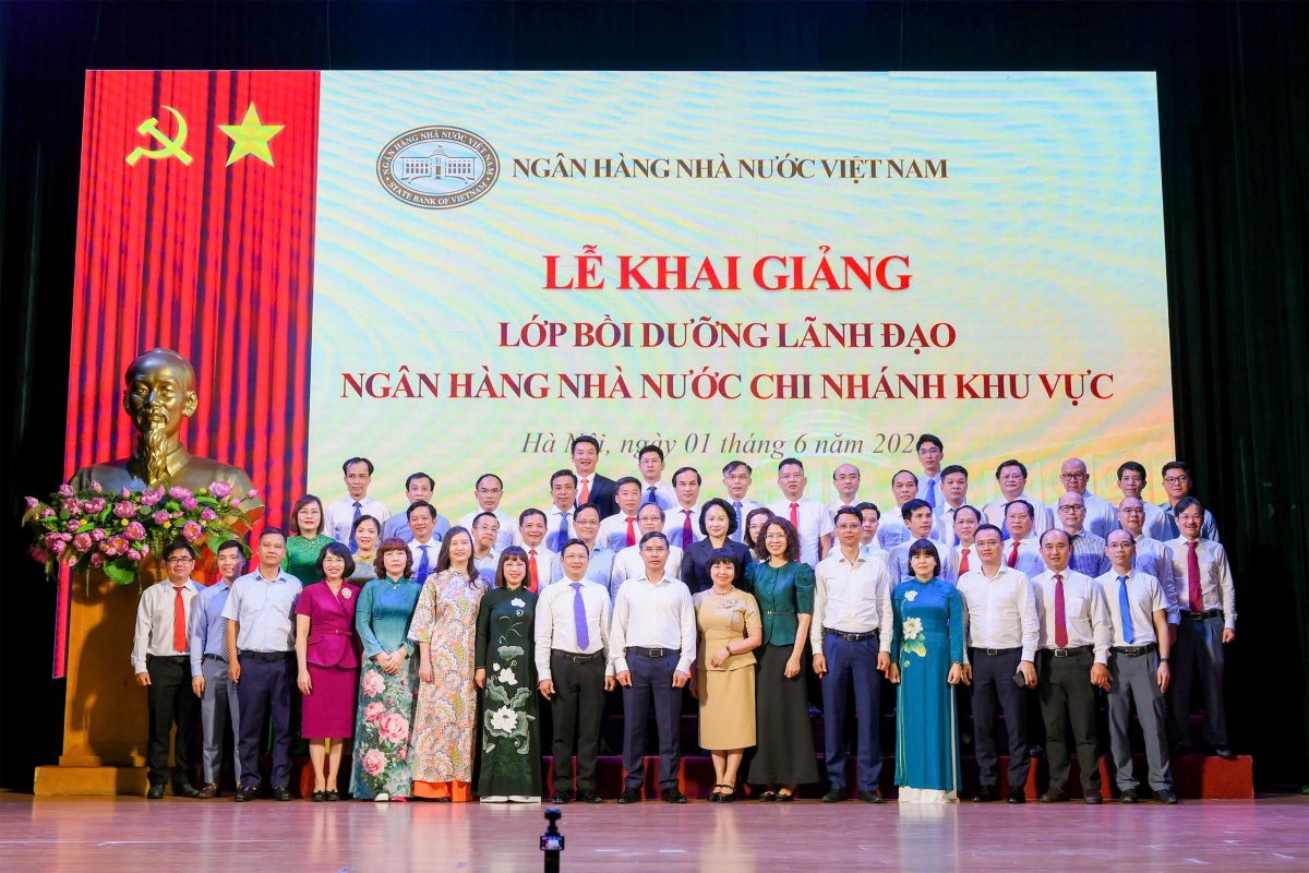 Khai giảng Lớp bồi dưỡng Lãnh đạo Ngân hàng Nhà nước chi nhánh khu vực