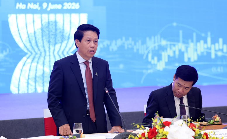 Phó Thống đốc Phạm Tiến Dũng phát biểu tại Tọa đàm