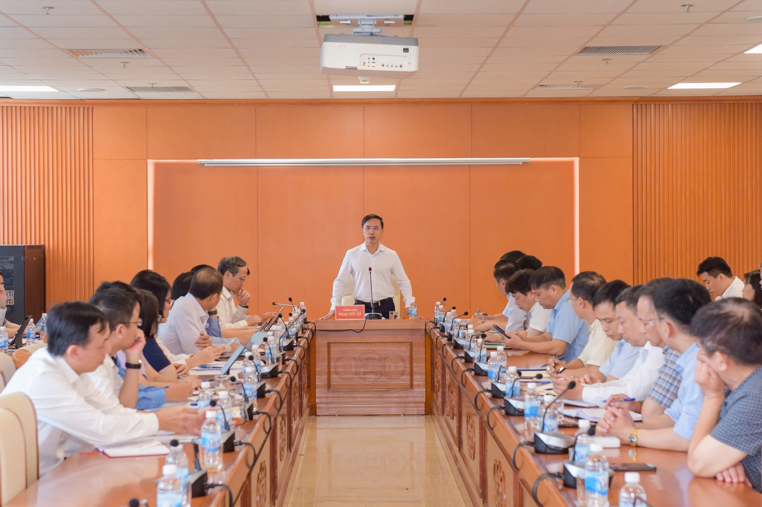 Toàn cảnh buổi làm việc