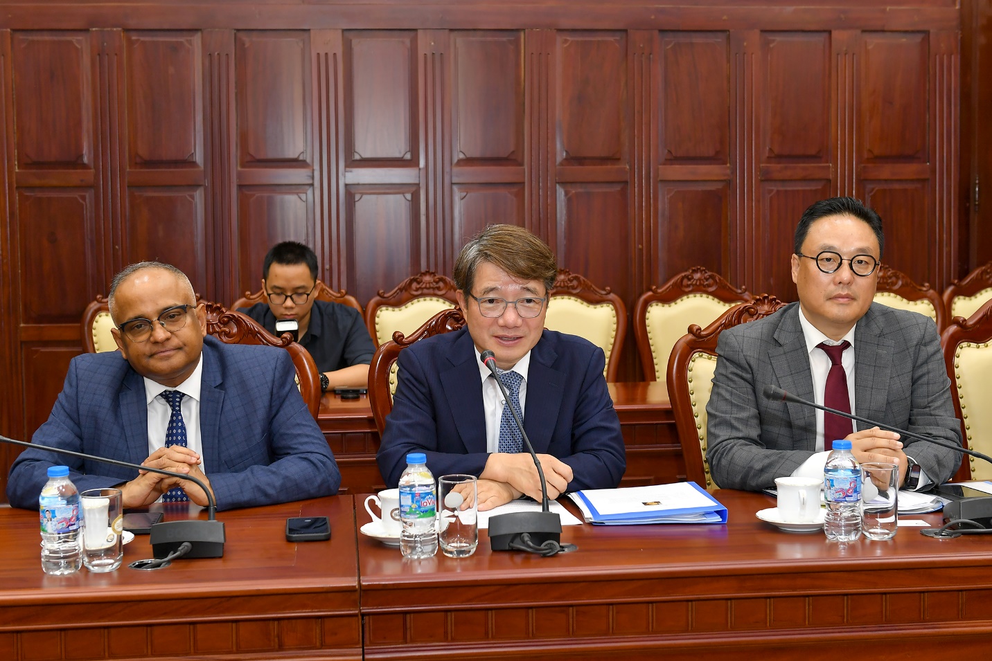 Ông Dongil Kim, Giám đốc Nhóm nước tại ADB phát biểu tại buổi tiếp