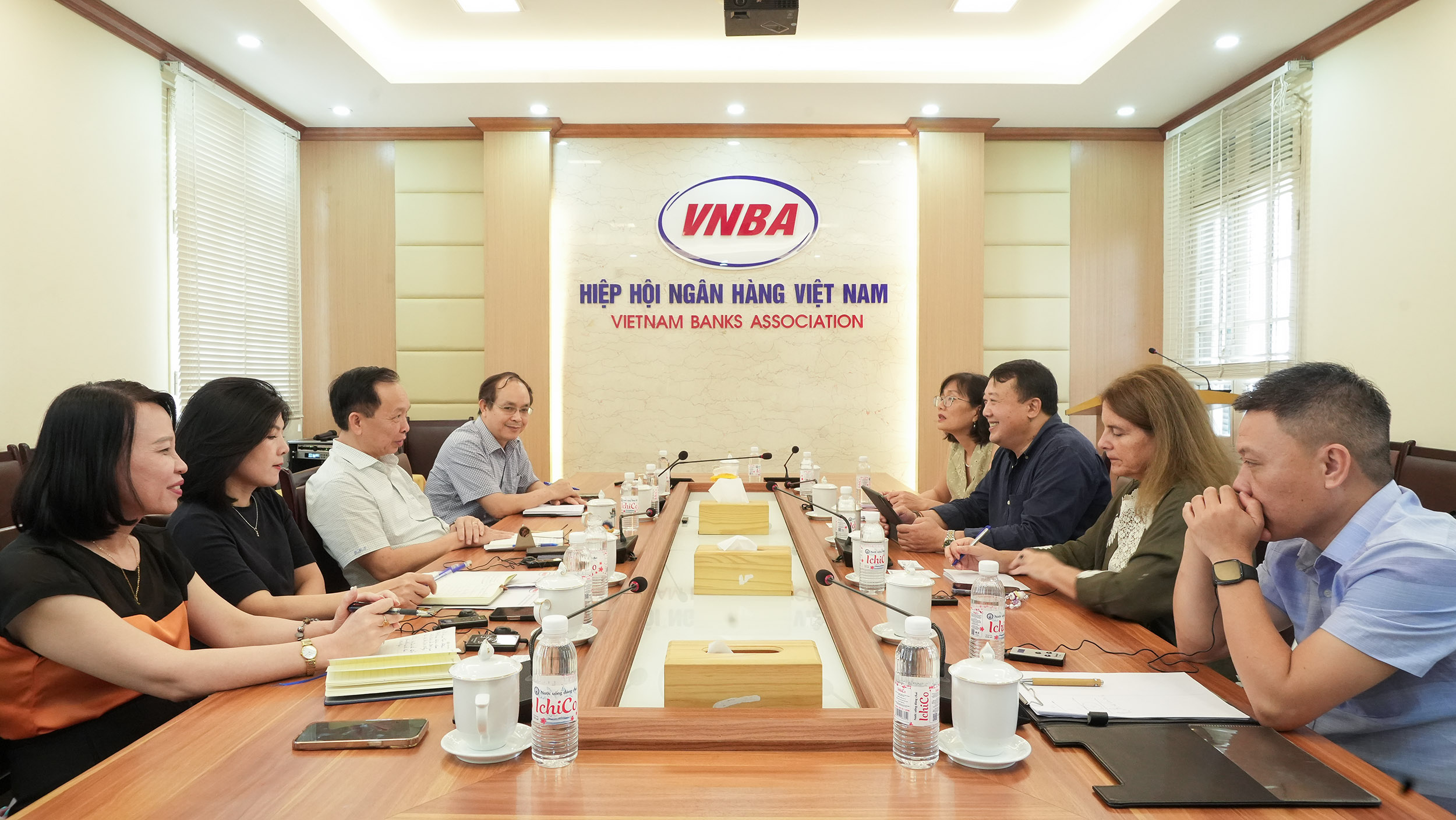 VNBA Vice Chairman cum Secretary General host courtesy visit and ...