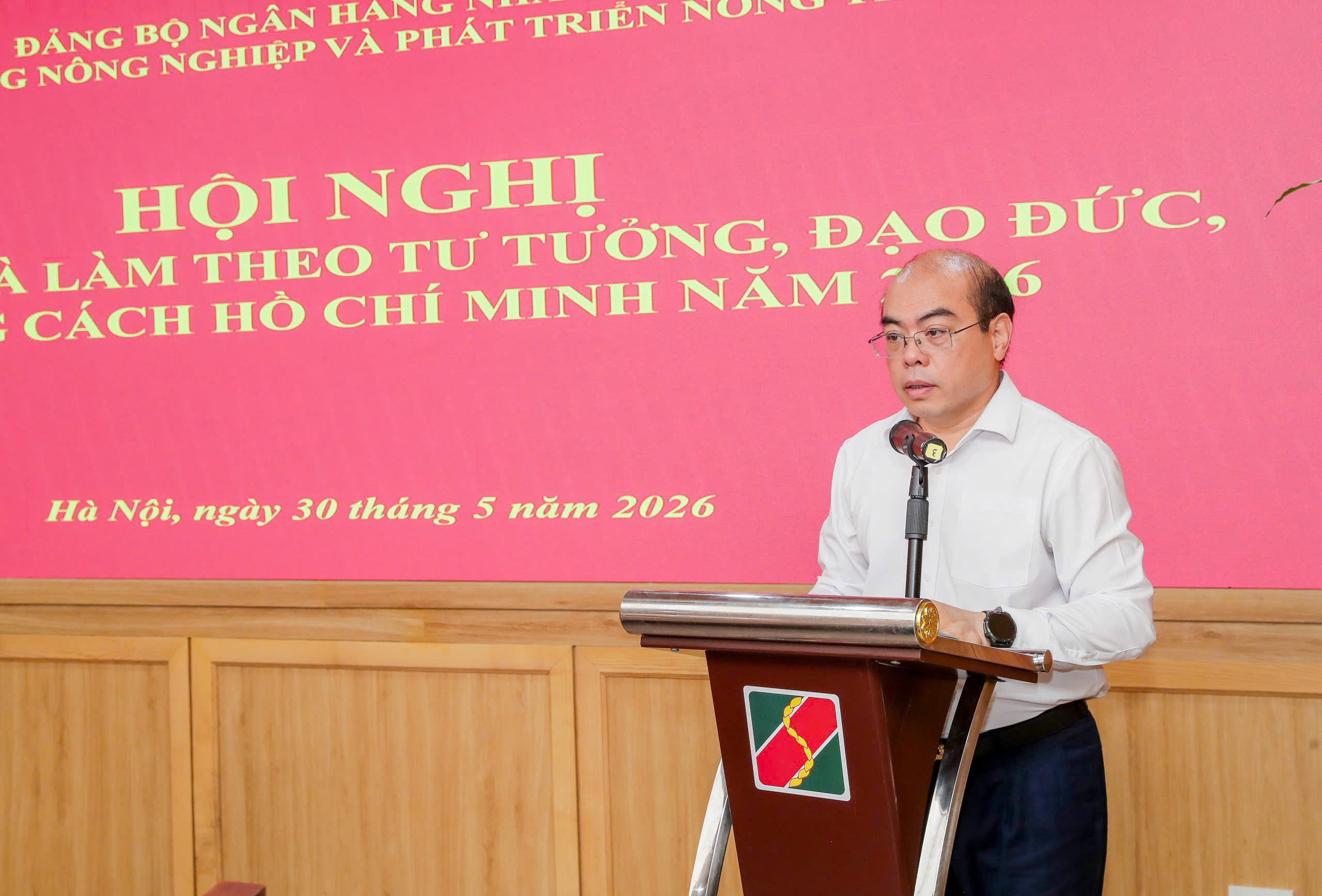 Đồng chí Trần Văn Thịnh, Phó Bí thư Thường trực Đảng ủy phát biểu khai mạc và chỉ đạo Hội nghị