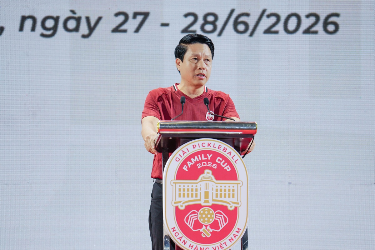 Đồng chí Phạm Tiến Dũng, Ủy viên Ban Thường vụ Đảng ủy, Phó Thống đốc Ngân hàng Nhà nước, Chủ tịch Công đoàn Ngân hàng Việt Nam, Trưởng Ban Tổ chức Giải phát biểu khai mạc