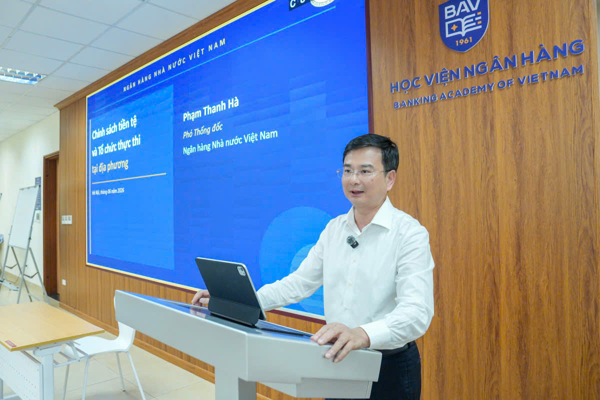 Phó Thống đốc NHNN Phạm Thanh Hà chia sẻ tại Lớp bồi dưỡng