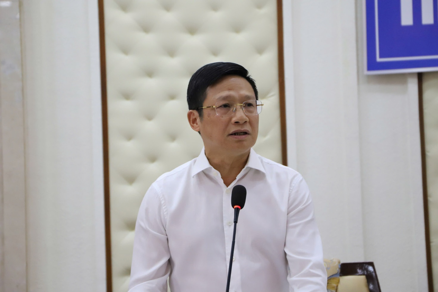 Đ/c Võ Minh Tuấn – Giám đốc NHNN Khu vực 2 phát biểu tại Hội thảo
