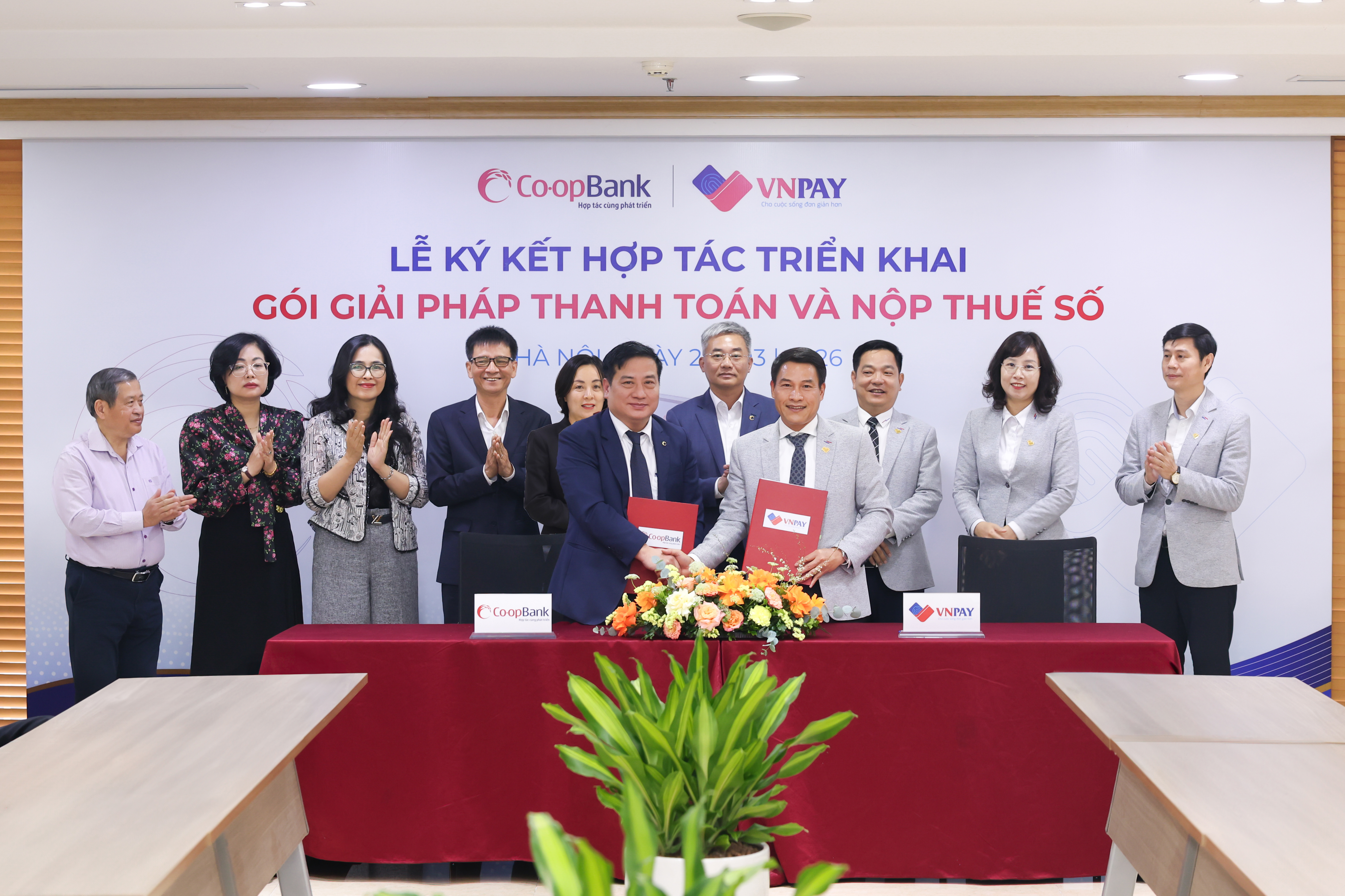 Lễ ký kết Hợp tác triển khai gói giải pháp thanh toán và nộp thuế số giữa Co-opBank và VNPAY mở rộng hệ sinh thái số trong kỷ nguyên mới
