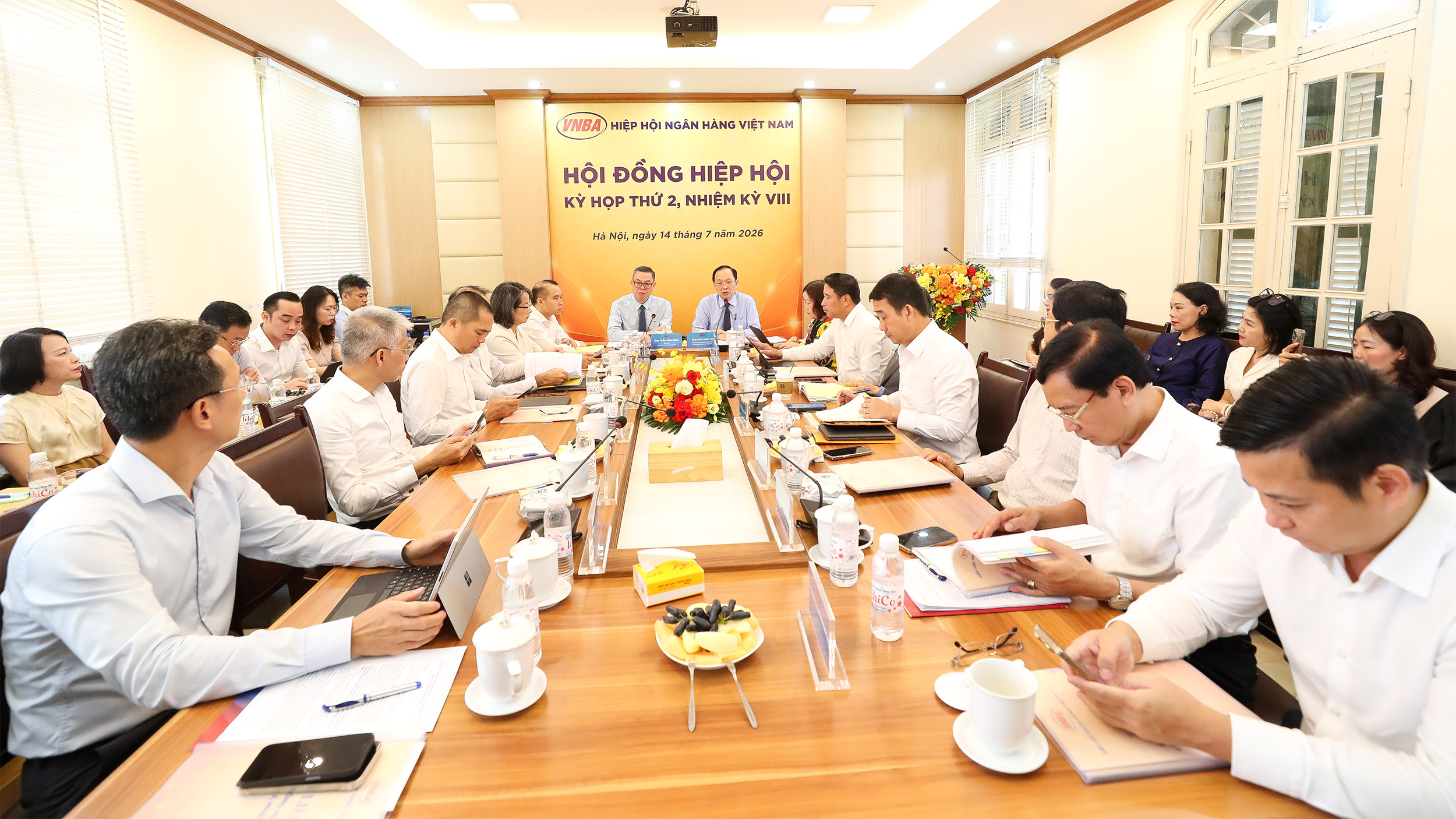 Quang cảnh cuộc họp